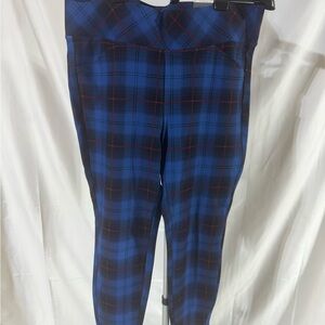 NWT Torrid Blue and Red Plaid crop Leggings